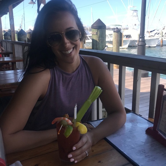 MEET YOUR POSH AMBASSADOR - Picture 3 of 4